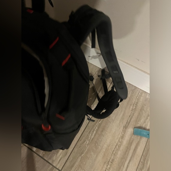 Manfrotto MB PL-MB-120 Backpack (Black) - Picture 9 of 16